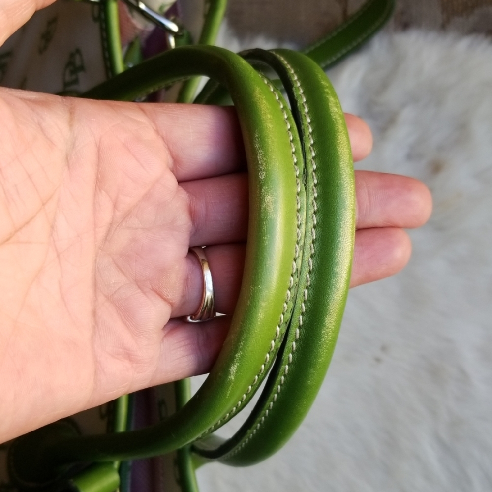 Beautiful Dooney & Bourke satchel - Picture 7 of 7